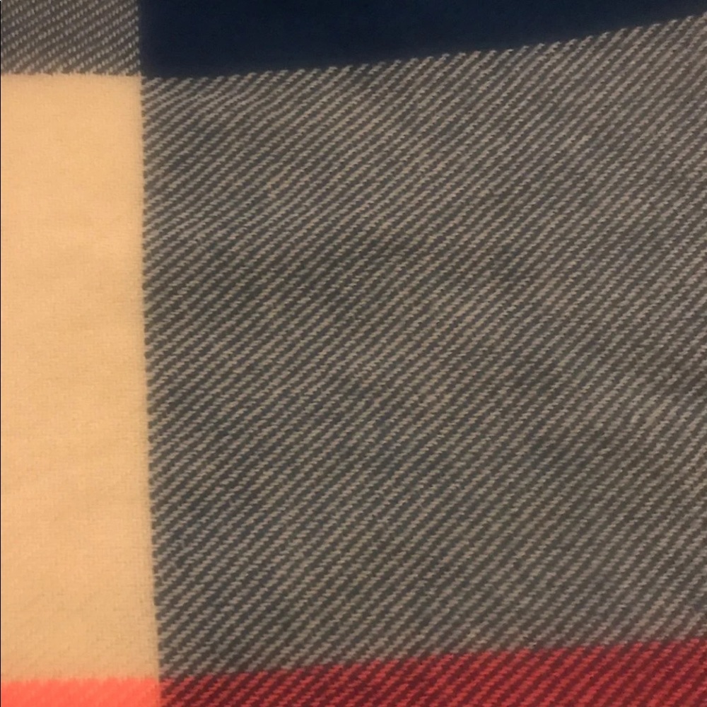 Stylish Blanket Scarf - Picture 2 of 5